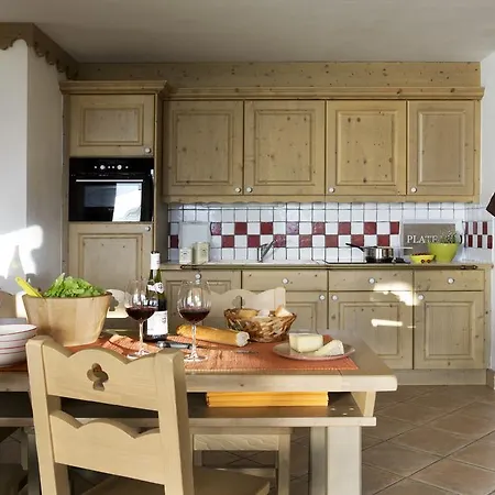 Aparthotel Cgh Résidences&spas Les Cimes Blanches 4*