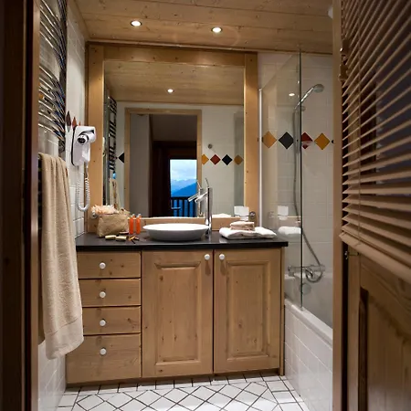 Cgh Residences & Spas Les Cimes Blanches Aparthotel La Rosiere (Savoie)